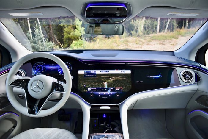 Mercedes-Maybach EQS 680: Chiếc xe điện đầu tiên của Maybach sẵn sàng xuất hiện trong tháng 4 - Ảnh 3.