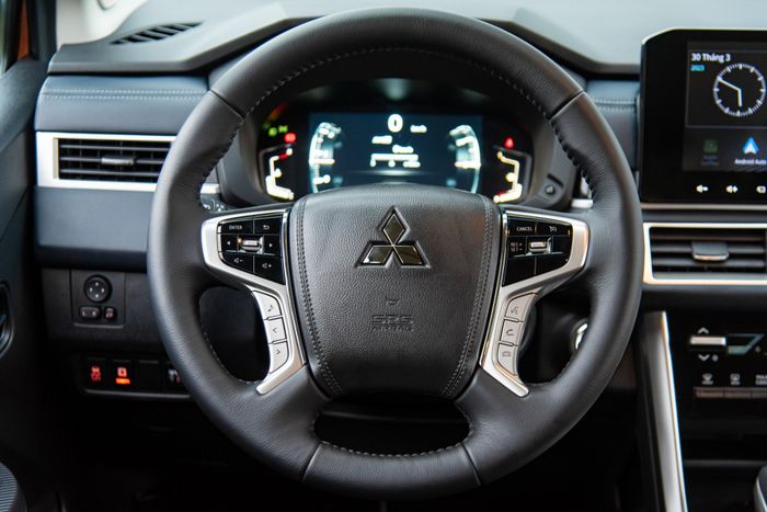 Tôi đưa Mitsubishi Xpander Cross lên đỉnh núi để giải đáp thắc mắc của độc giả: Xe có yếu, mâm lốp nhỏ và công nghệ thừa? - Ảnh 14.