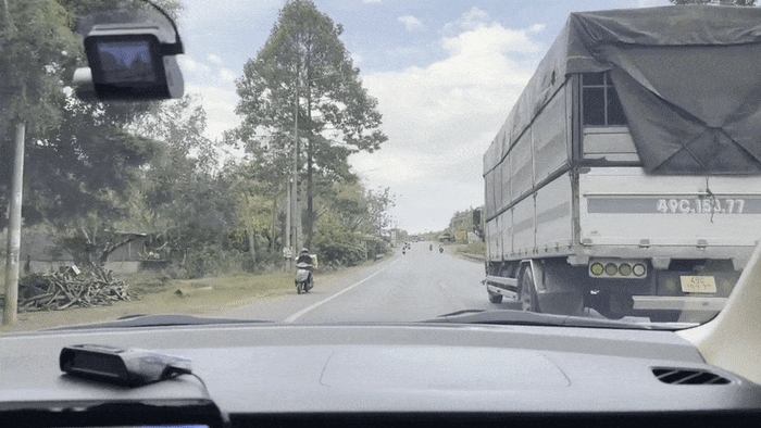 Chọn Suzuki XL7 không chỉ vì thích hơn Xpander, mà sau 45.000km đi từ Nam ra Bắc, dù ồn ào và chạy xóc nhưng vẫn mượt và thoải mái - Ảnh 5.