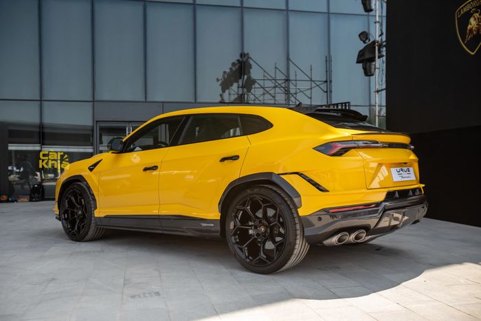 Lamborghini Urus Performante ra mắt: Siêu SUV mới cho giới nhà giàu Việt - Ảnh 3.