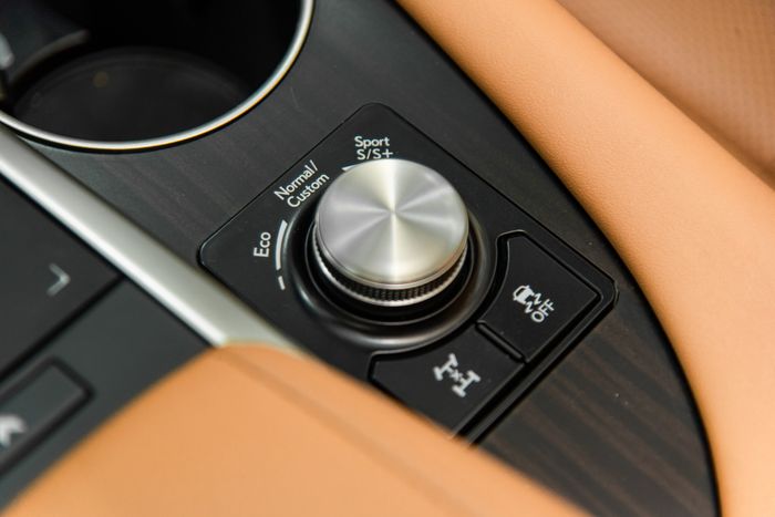 Chiếc Lexus RX 350 này khiến chủ nhân mất gần 700 triệu đồng sau khi lái được hơn 13.000 km - Ảnh 14.