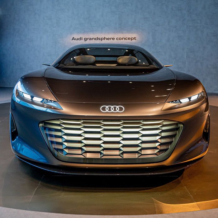 Grandsphere Concept: ‘Máy bay trên 4 bánh xe’, mẫu xe cao cấp nhất của Audi - Ảnh 11.