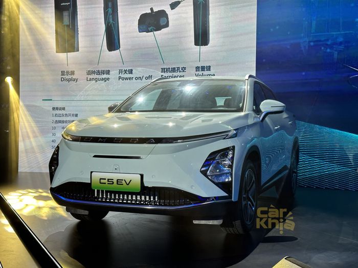 Omoda C5 EV ra mắt toàn cầu: Sẽ được bán tại Việt Nam vào cuối năm nay, kích thước lớn như Corolla Cross, với mức giá tương đương với Kia Seltos.