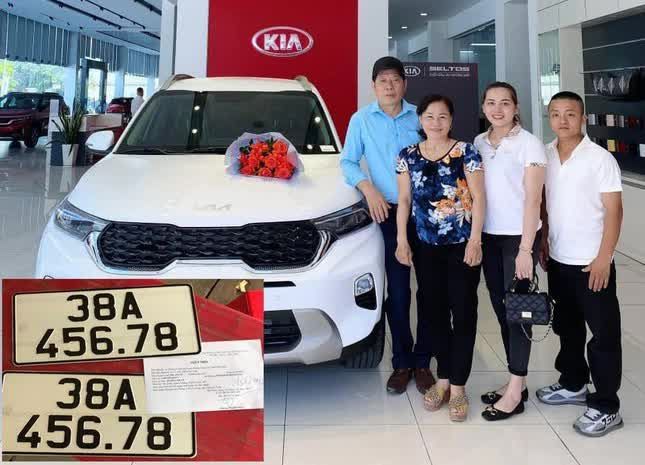 “Những đôi bàn tay khéo léo bấm biển số xe đẹp”: Từ đại gia Hải Dương đến chủ xã, dù được trả giá tỷ đồng, họ vẫn không bán - Ảnh 1.