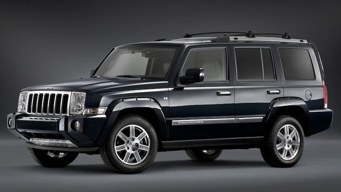 Báo Mỹ đánh giá SUV xấu nhất: Có cái tên chắc chắn không ai ngờ tới - Hình 4.