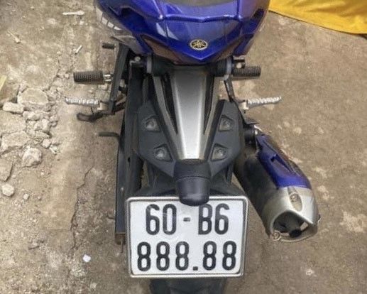 Đột ngột xuất hiện biển số xe giống với đôi vợ chồng bốc biển số siêu VIP ở Đồng Nai - Ảnh 1.
