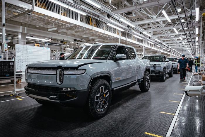 Start-up Mỹ sản xuất xe điện cạnh tranh với Tesla ghi nhận lỗ hàng trăm nghìn tỷ đồng mỗi năm.
