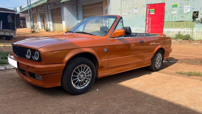 Bán chiếc BMW E30 đã trải qua 30 năm với giá tương đương với chiếc Mazda6 mới tinh, người bán tuyên bố: 'Đây là một sản phẩm độc nhất trên thị trường, với tình trạng nguyên bản lên đến 98%'