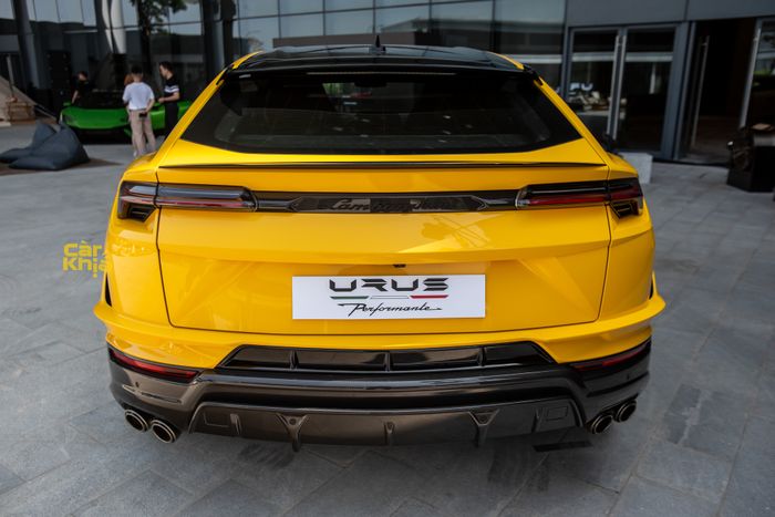 Lamborghini Urus Performante ra mắt: Siêu SUV mới dành cho giới nhà giàu Việt - Ảnh 6.