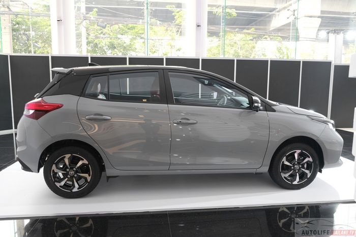 Toyota Yaris mới được ra mắt được xem như là phiên bản xem trước của Vios 2023 sắp ra mắt tại Việt Nam: Mặt trước thể thao, tích hợp công nghệ mới - Hình 4.
