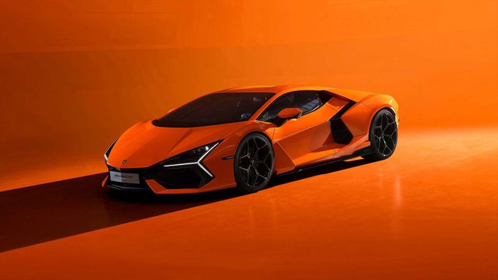 Lamborghini Revuelto chính thức ra mắt: Hậu duệ Aventador, với công suất vượt trội hơn 1.000 mã lực - Ảnh 7.