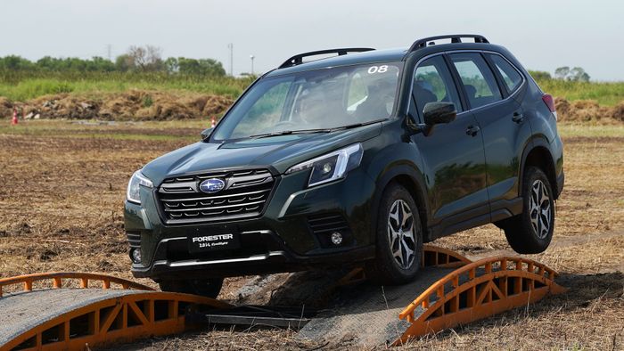 Subaru Forester giảm giá mạnh, ảnh 2.