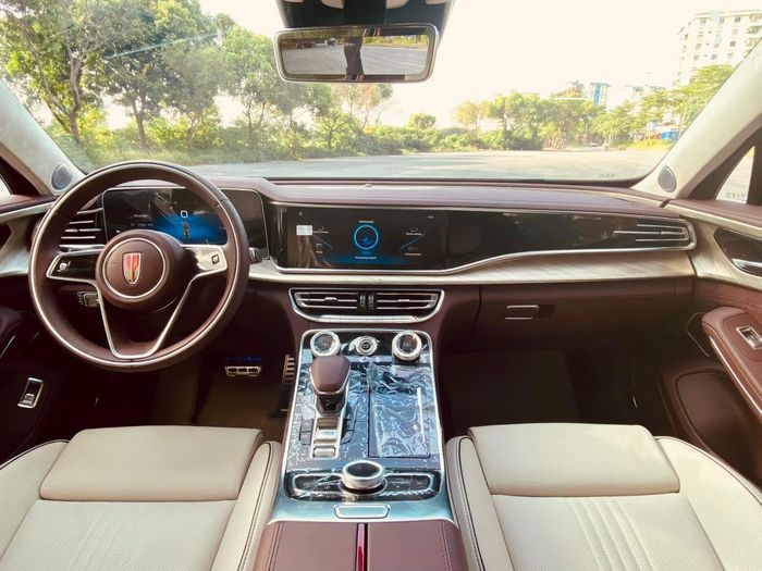 2 dòng xe được so sánh với Rolls-Royce giảm giá hơn nửa tỷ ở Việt Nam: Từ hơn 1,5 tỷ đồng có thể sở hữu một chiếc xe chủ tịch đẳng cấp - Ảnh 5.