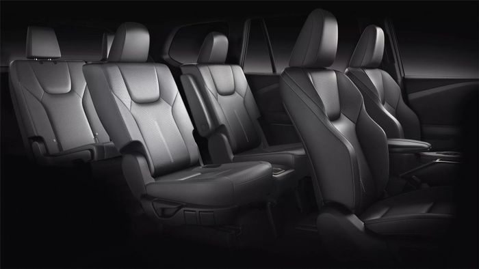 Các hình ảnh đầu tiên bên trong cabin hoàn toàn mới của Lexus TX - Ảnh 1.