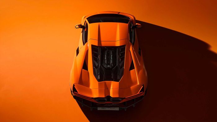 Lamborghini Revuelto chính thức ra mắt: Hậu duệ của Aventador, với công suất vượt trội hơn 1.000 mã lực - Ảnh 11.