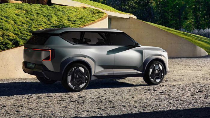 Kia EV5 Concept ra mắt chính thức: SUV điện nhỏ gọn, em trẻ của EV9 mới được giới thiệu - Ảnh 6.
