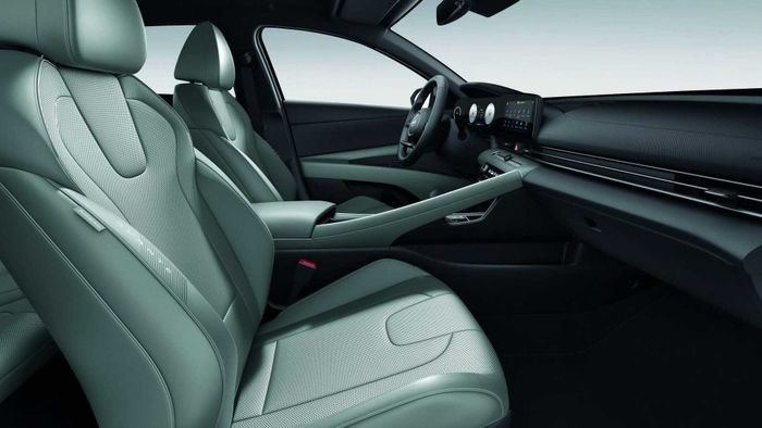 Hyundai công bố hình ảnh đầu tiên của Elantra facelift - Ảnh 3.