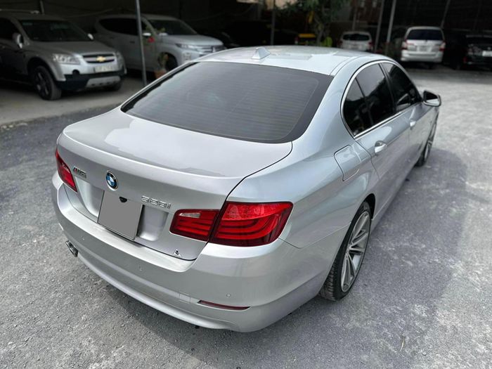 BMW 528i rao giá chưa đến 400 triệu đồng: Cộng đồng mạng lo xe hỏng, người bán bảo 'kiểm tra thoải mái' giá rẻ do thị trường - Ảnh 5.