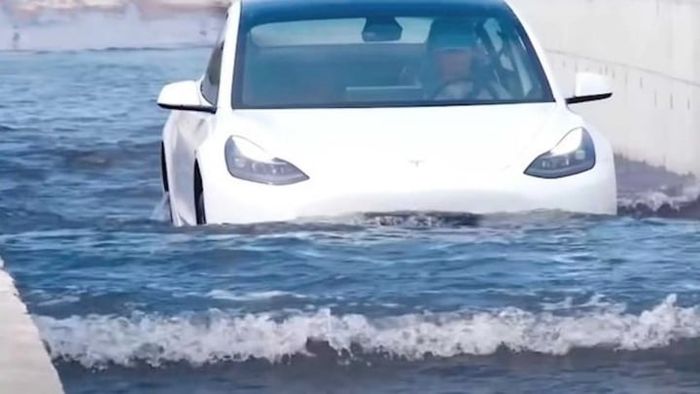 Xe điện và nguy cơ từ việc lội nước: Một mối đe dọa ít được biết đến - Ảnh 1.