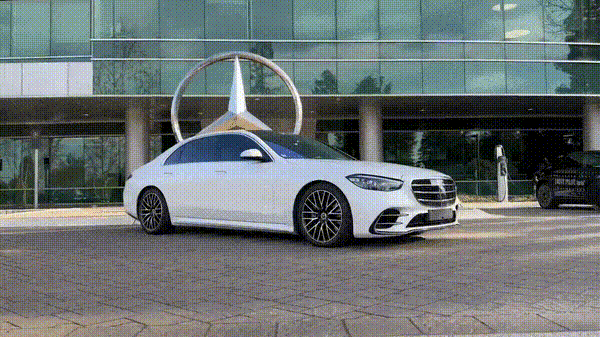 Hóa ra Mercedes-Benz S-Class cũng có thể lắc lư bằng phuộc gốc, nhưng cần phải thao tác một số kỹ thuật - Hình 1.