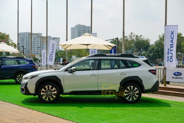 Subaru Outback ra mắt phiên bản mới tại Việt Nam, có giá gần 2,1 tỷ đồng, không thua kém Mercedes GLC - Hình 3.