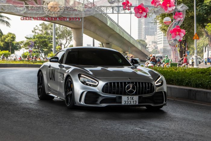 Ông Đặng Lê Nguyên Vũ tiết lộ lý do mình ưa chuộng thương hiệu Mercedes-Benz - Hình 12.