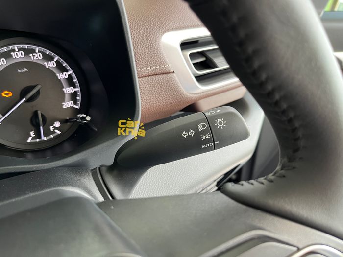 Trải nghiệm Toyota Innova tại Indonesia trước khi về Việt Nam: không gian rộng rãi, vỏ xe dày dặn hơn, thiết kế hiện đại - Ảnh 11.