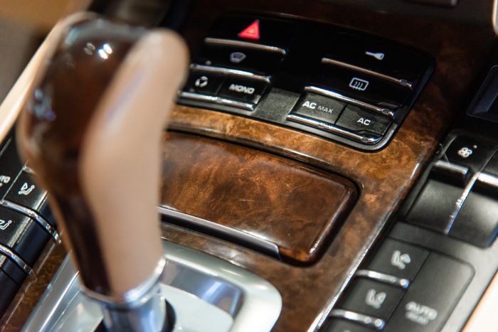 Porsche Cayenne được rao bán rẻ hơn Toyota Camry: Tình trạng xe hiếm có - Ảnh 11.