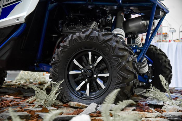 Thông tin chi tiết về xe địa hình Yamaha YXZ 1000R SS tại Việt Nam: Kích thước gần như xe hạng A, không gian nội thất không thể giảm bớt hơn - Hình 4