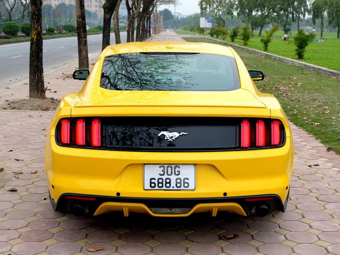 Dân chơi Hà Nội đang rao bán đôi Ford Mustang và BMW i8 cùng biển số 'đỉnh' với giá 5,9 tỷ đồng - Ảnh 9.