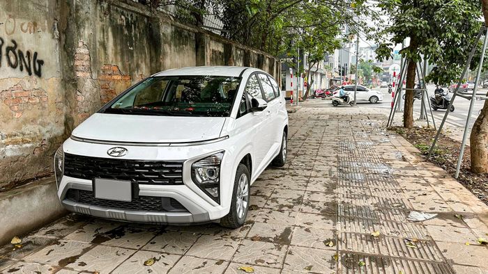 Mua Hyundai Stargazer phiên bản giá thấp nhất trong dịp khuyến mãi, chủ xe nghĩ rằng sẽ có lợi, nhưng kết quả lại không như mong đợi - Ảnh 8.