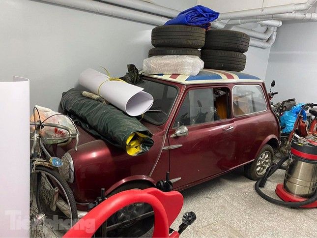 Mini Cooper cổ 'tái sinh' dưới bàn tay tài hoa của thợ tại Đồng Nai - Hình 2.