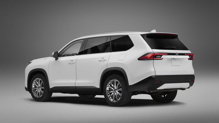 Toyota Grand Highlander chính thức ra mắt - Ảnh 10.