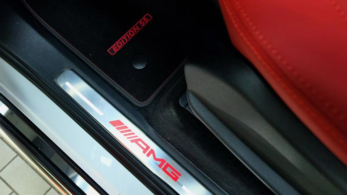Thông tin chi tiết về chiếc Mercedes-AMG G 63 phiên bản đặc biệt giá 12,61 tỷ đồng vừa được công bố: Bạn sẽ dễ dàng nhận thấy nét đặc biệt trong thiết kế này.