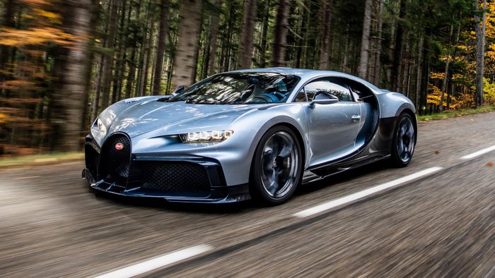 Bugatti Chiron Profilee đã tạo ra một kỷ lục mới về giá đấu giá xe đắt nhất thế giới, lên đến 300 tỉ đồng - Ảnh số 3.