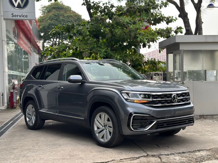 Thông tin về chiếc Volkswagen Teramont R-Line - Ảnh 1.