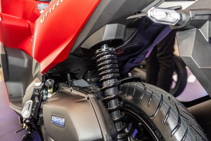 Honda Vario 160 chính thức ra mắt tại thị trường Việt Nam với mức giá khởi điểm từ 51,7 triệu đồng, là sự lựa chọn hàng đầu của giới trẻ với chất lượng vượt trội hơn các dòng xe nhập khẩu.