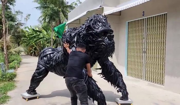 Gặp người chế tạo King Kong từ lốp xe đang gây sốt trên mạng xã hội: 'Có lúc tự ngồi cắt lốp thấy rảnh thiệt' - Hình 8.