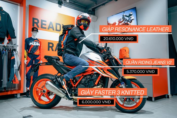 Chưa đủ chỉ mua mô tô tiền tỷ, cần phải đắp nguyên set đồ giá bằng Honda SH Mode mới coi là 'fanboy' đích thực - Ảnh 2.