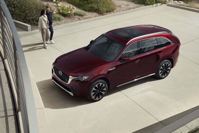 Giám đốc điều hành của Mazda: Xe điện với phạm vi hoạt động quá xa không cần thiết - Ảnh 2.