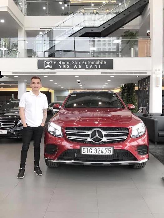 Ngôi sao Việt sinh năm Mão đi xe gì: Trấn Thành, Minh Hằng thể hiện phong cách tổng tài đích thực, còn Đoàn Văn Hậu là biểu tượng của 'thế hệ trẻ thành công' - Ảnh 10.