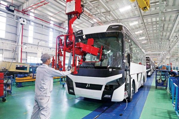 Tỷ phú Trần Bá Dương quyết định thanh lý toàn bộ 120.000 chiếc xe hơi trong năm nay - Hình ảnh 2.