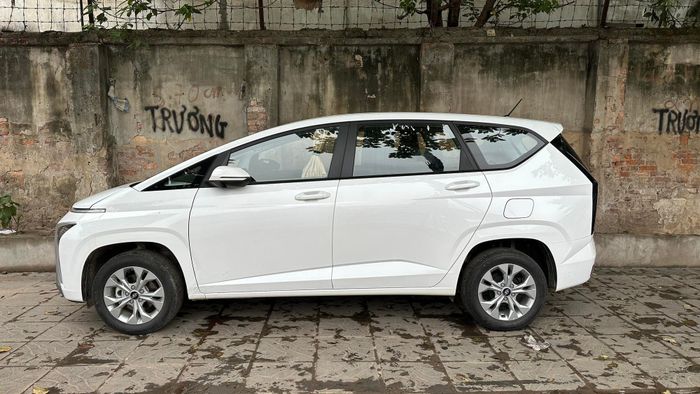 Mua Hyundai Stargazer phiên bản giá rẻ nhất trong dịp khuyến mãi, chủ xe tưởng rằng sẽ có lợi, nhưng kết quả lại không như mong đợi - Ảnh 4.