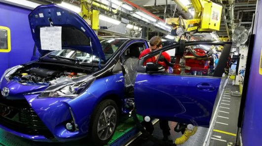 Với mức đầu tư lên đến 35 tỷ USD, Toyota đặt ra kế hoạch giới thiệu 30 mẫu xe điện vào năm 2030. Con số này chỉ bằng gần 1/4 trong số hơn 130 mẫu xe mà hãng đang sản xuất.