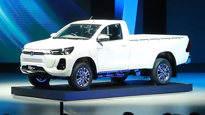 Toyota Hilux hybrid sẽ ra mắt trong thời gian sớm của thế hệ hiện tại, nhưng không có hiệu suất tiết kiệm nhiên liệu như mọi người nghĩ - Ảnh 3.