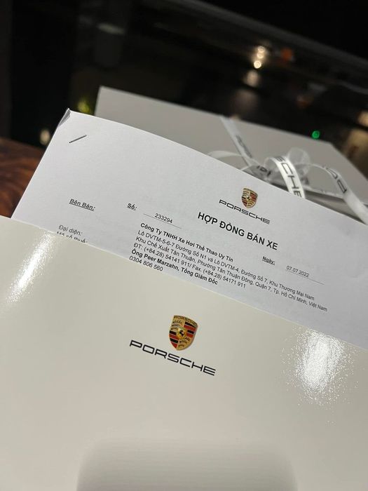Siêu phẩm Porsche mà Cường 'Đô la' và Vua cà phê Đặng Lê Nguyên Vũ săn đón đột nhiên gây xôn xao khi có giá gần bằng giá của chiếc xe - Hình ảnh 5.