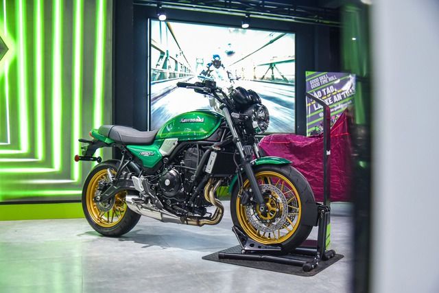 Kawasaki Z650RS chính thức ra mắt thị trường Việt Nam với giá bán 231 triệu đồng, đây thực sự là một lựa chọn hấp dẫn cho những người đam mê mua sắm cuối năm.