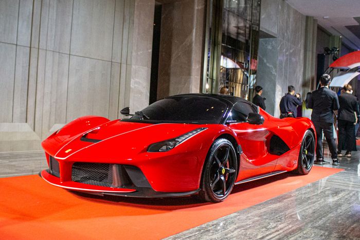 Tôi mới chi ra 4 triệu để bay sang Thái và tham gia sự kiện offline của giới đại gia siêu xe: LaFerrari với giá trị hơn 250 tỷ đã lộ diện, cùng với toàn bộ căn hầm đầy xe Ferrari - Ảnh 10.