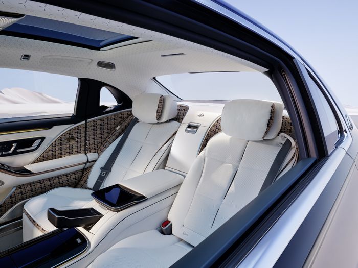 Mercedes-Maybach S680 Haute Voiture - Xe siêu sang được tạo ra với sự tinh tế trong từng chi tiết - Ảnh 9.