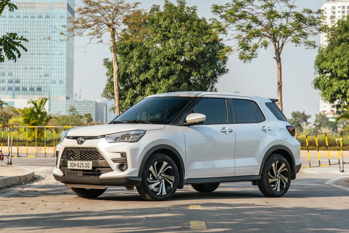 So sánh Honda City và Toyota Raize - Hình ảnh 8.